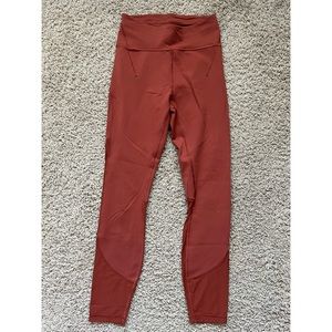 Lululemon Everlux & Mesh high-rise tight 25” inseam, size 4